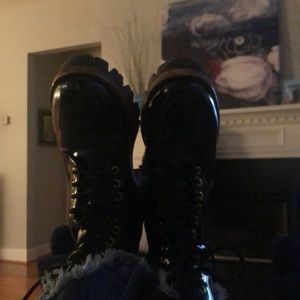 Meet your Posher, Bari